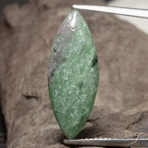 6.93ct 天然 彩色 红宝石黝帘石, 榄尖形, 不透明