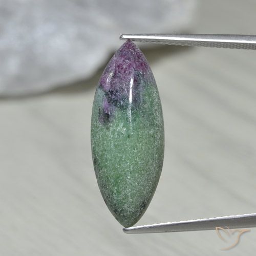 9.37ct 天然 彩色 红宝石黝帘石, 榄尖形, 不透明