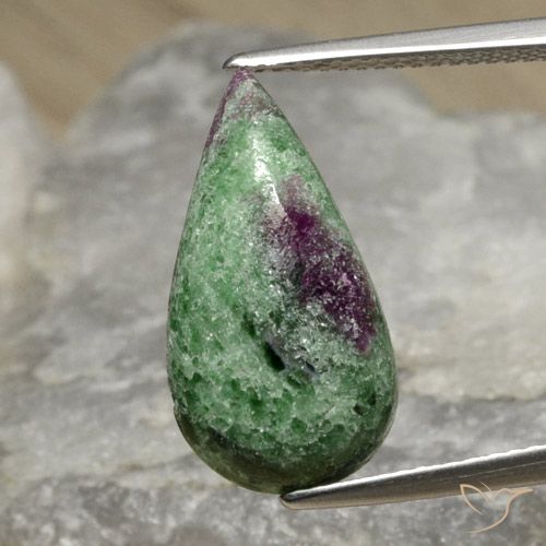 8.25ct 天然 彩色 红宝石黝帘石, 梨形, 不透明