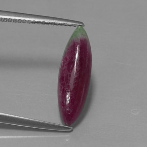 3.94克拉天然多色红宝石黝帘石，马眼形，18.4×5.6毫米，不透明