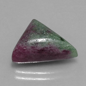 8.77克拉天然多色红宝石黝帘石，三角形，13.9×13.8毫米，不透明