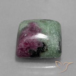 6.74克拉天然红宝石黝帘石，正方形，不透明