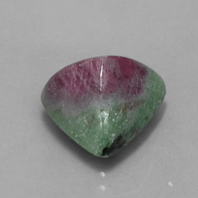 7.42克拉天然多色红宝石黝帘石，三角形，12.4×11.9毫米，不透明