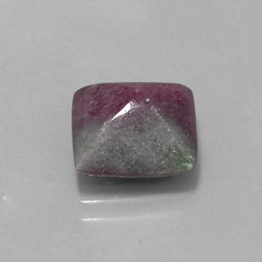 5.24克拉天然多色红宝石黝帘石，方形，9.8×9.5毫米，不透明