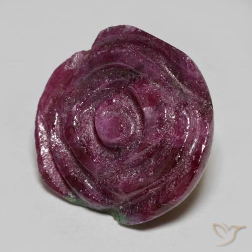 20.70克拉天然红宝石黝帘石，花形切割，不透明