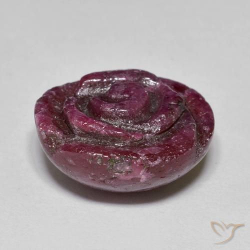 15.85克拉天然红宝石黝帘石，花形切割，不透明