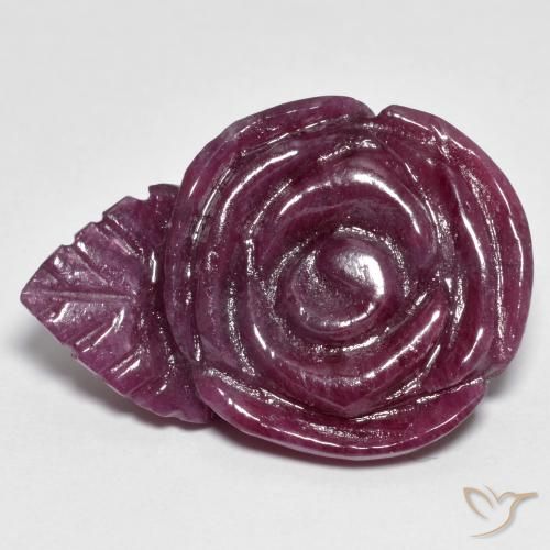30.69ct 天然 彩色 红宝石黝帘石, 花形切割, 不透明