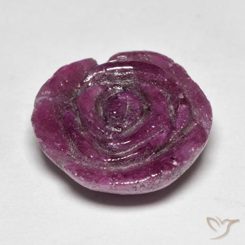 15.77克拉天然红宝石黝帘石，花形切割，不透明