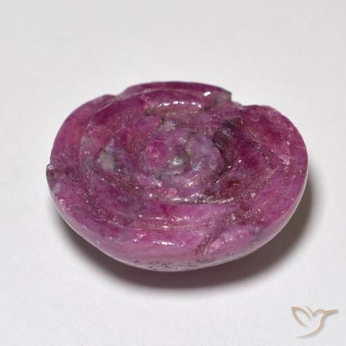 16.66克拉天然红宝石黝帘石，花形切割，不透明