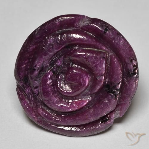 25.68ct 天然 梅紫色 红宝石黝帘石, 花形切割, 不透明