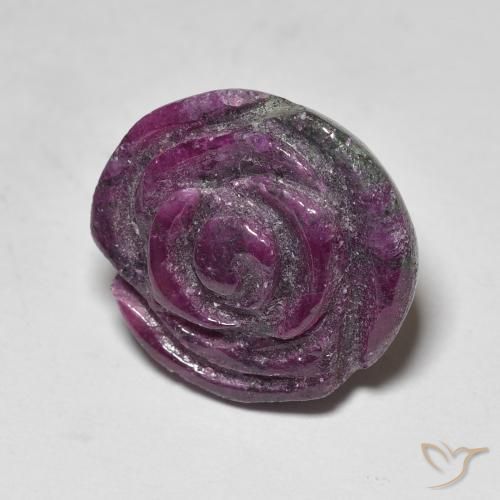 19.53克拉天然红宝石黝帘石，花形切割，不透明