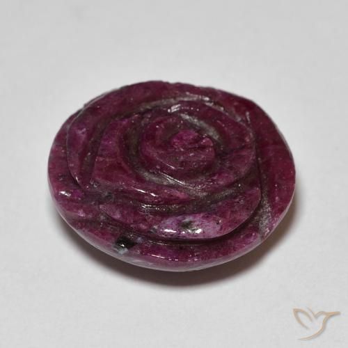 17.50克拉天然红宝石黝帘石，花形切割，不透明