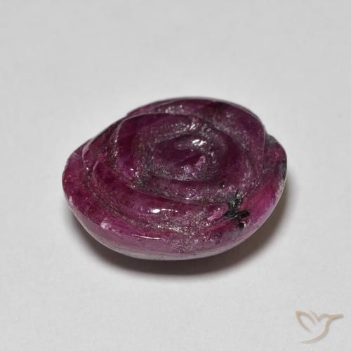 13.99克拉天然红宝石黝帘石，花形切割，不透明