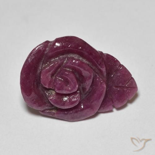 13.85ct 天然 彩色 红宝石黝帘石, 花形切割, 不透明