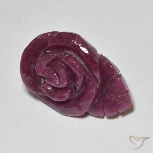 13.85克拉天然红宝石黝帘石，花形切割，不透明