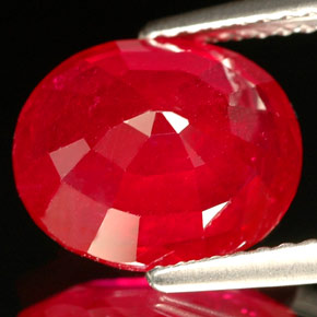 4.56克拉天然红色红宝石，椭圆形切割，10.2×8.6毫米，SI