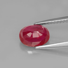 1.90克拉天然红色红宝石，椭圆形切割，8.2×6.2毫米，VS-SI