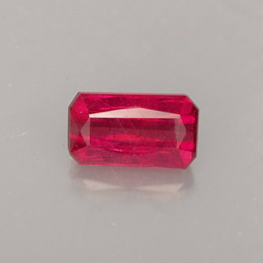 1.14克拉天然红色红宝石，祖母绿式切割，7.3×4.2毫米，SI
