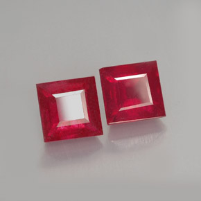 天然红色红宝石，方形，6.2×6.1毫米，VS-SI