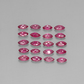 天然粉色红宝石，马眼形，3.6×2.1毫米，VS