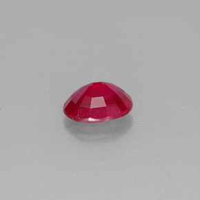 1.67克拉天然红色红宝石，椭圆形切割，7.9×6.1毫米，SI