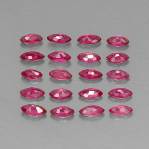 天然红色红宝石，马眼形，3.8×1.9毫米，VS-SI