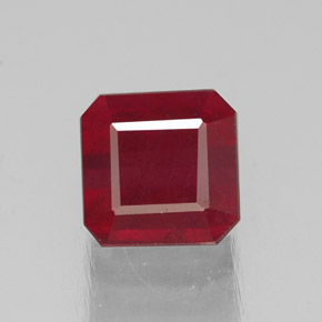 1.75克拉天然红色红宝石，祖母绿式切割，6×6毫米，SI