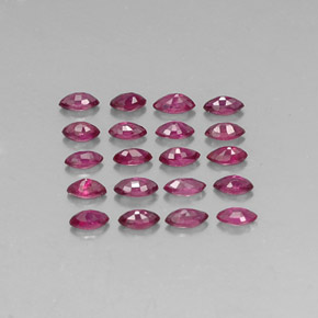 天然红色红宝石，马眼形，3.6×1.9毫米，VS-SI