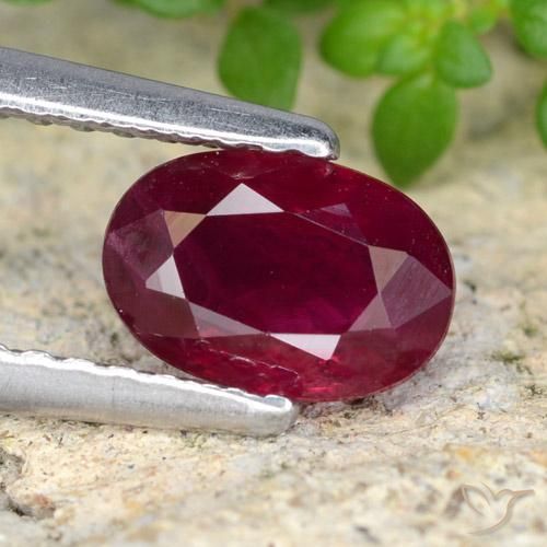 0.92ct 天然 深红色 红宝石, 椭圆形, VS-SI
