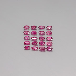 天然红色红宝石，马眼形，3.8×1.9毫米，VS-SI