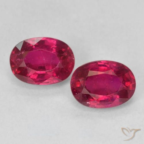 2.49ctw 天然 Medium Dark-Red 红宝石, 椭圆形, VS
