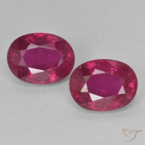 3.84ctw 天然 Medium Dark-Red 红宝石, 椭圆形, VS