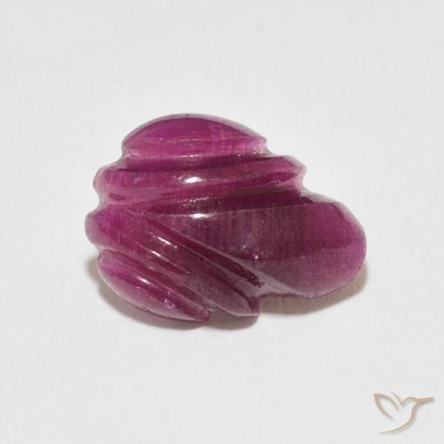 2.88克拉天然红宝石，花式切割，不透明