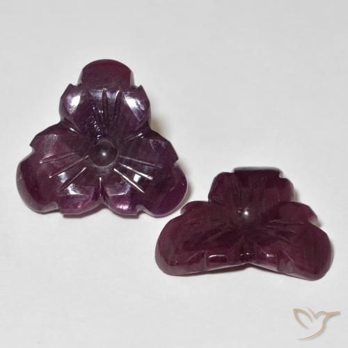 19.71克拉天然红宝石，花形切割，不透明