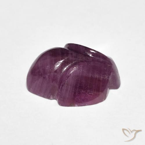 4.58克拉天然红宝石，花形切割，不透明