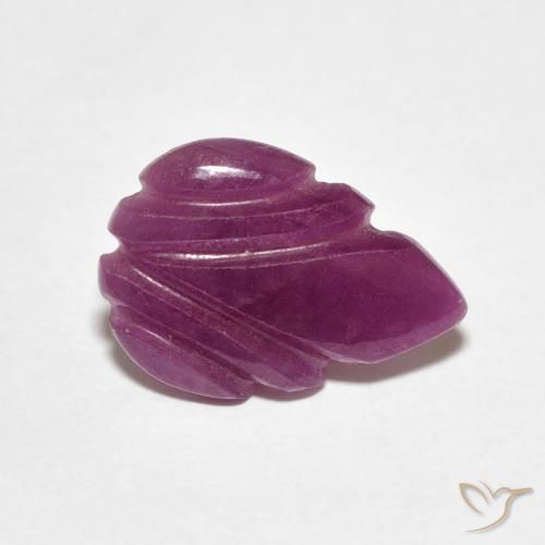 1.66克拉天然红宝石，花式切割，不透明