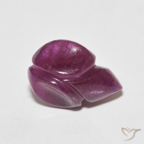 3.38克拉天然红宝石，花形切割，不透明