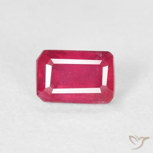 0.88ct 天然 粉红色 红宝石, 祖母绿式切割, VS