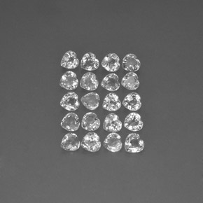 天然多色蓝宝石，心形，4.1×4毫米，VVS-VS