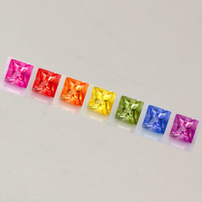 天然多色蓝宝石，方形，2.7×2.7毫米，VVS-VS