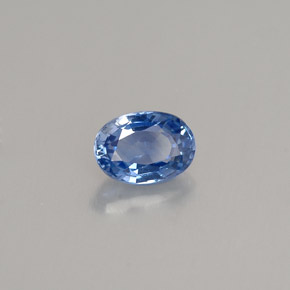 0.66克拉天然蓝宝石，椭圆形切割，5.9×4.2毫米，VVS-VS