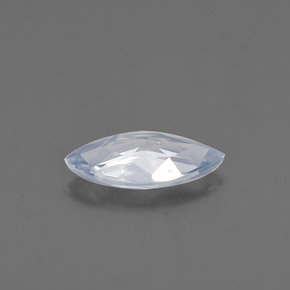 0.56克拉天然蓝宝石，马眼形，8.2×4毫米，VVS