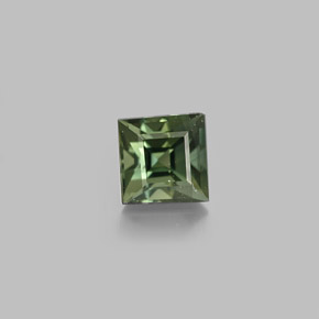 0.71克拉天然绿色蓝宝石，方形，4.6×4.6毫米，VS