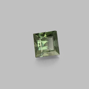 0.71克拉天然绿色蓝宝石，方形，4.6×4.6毫米，VS