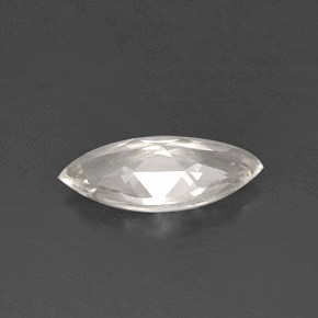 0.57克拉天然白色蓝宝石，马眼形，8.2×4.2毫米，VVS