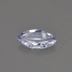 0.56克拉天然蓝宝石，马眼形，8×4.1毫米，VVS