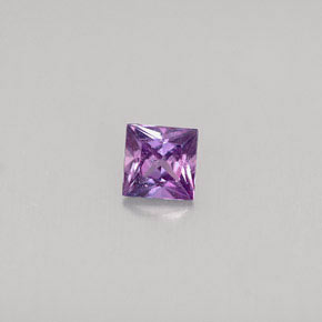 0.38克拉天然紫罗兰色蓝宝石，方形，3.8×3.7毫米，VS-SI