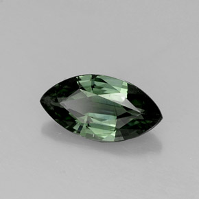 0.76克拉天然绿色蓝宝石，马眼形，8.1×4.3毫米，VVS-VS