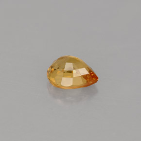 0.74克拉天然黄色蓝宝石，梨形，5.8×4.8毫米，VVS-VS