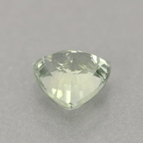 1.06克拉天然绿色蓝宝石，三角形，6.2×6.2毫米，VVS